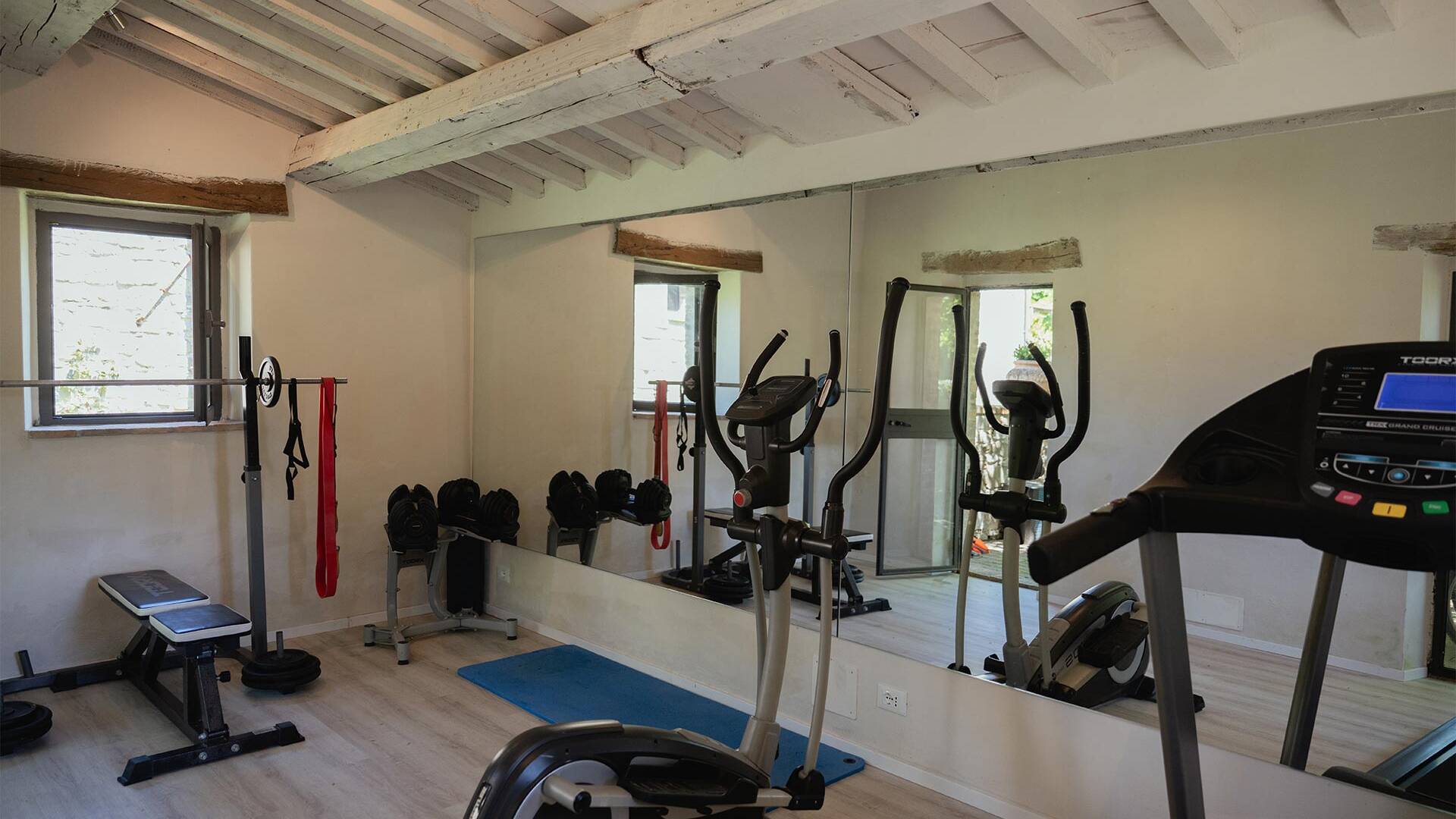 euqipped gym 